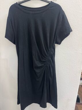 Universal Thread Black Short Sleeve V-Neck Tee Dress